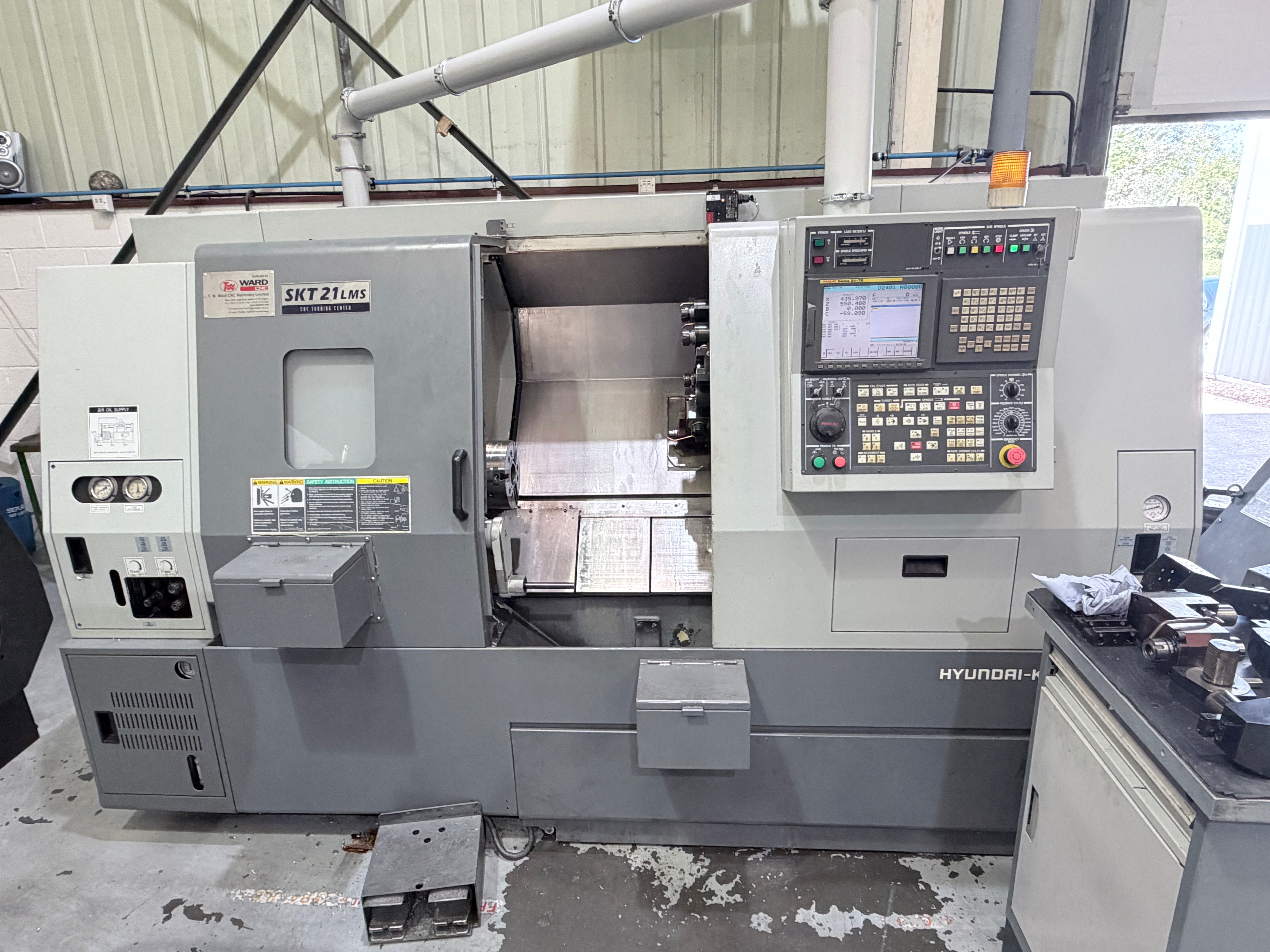 2010 Hyundai Kia SKT-21LMS CNC Lathe