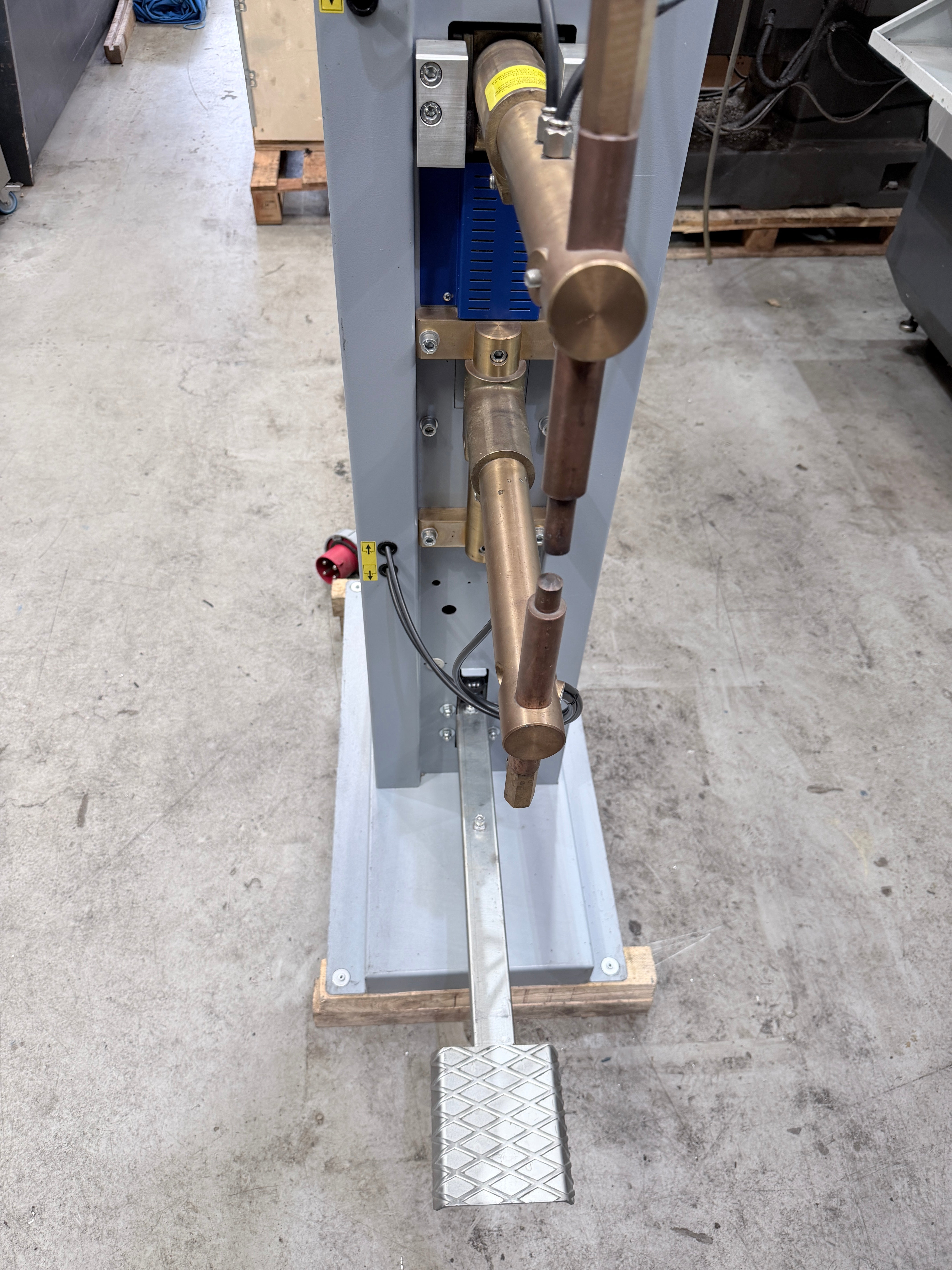 2019 PEI PBP 126 PX1600 25 kVA SPOT WELDER