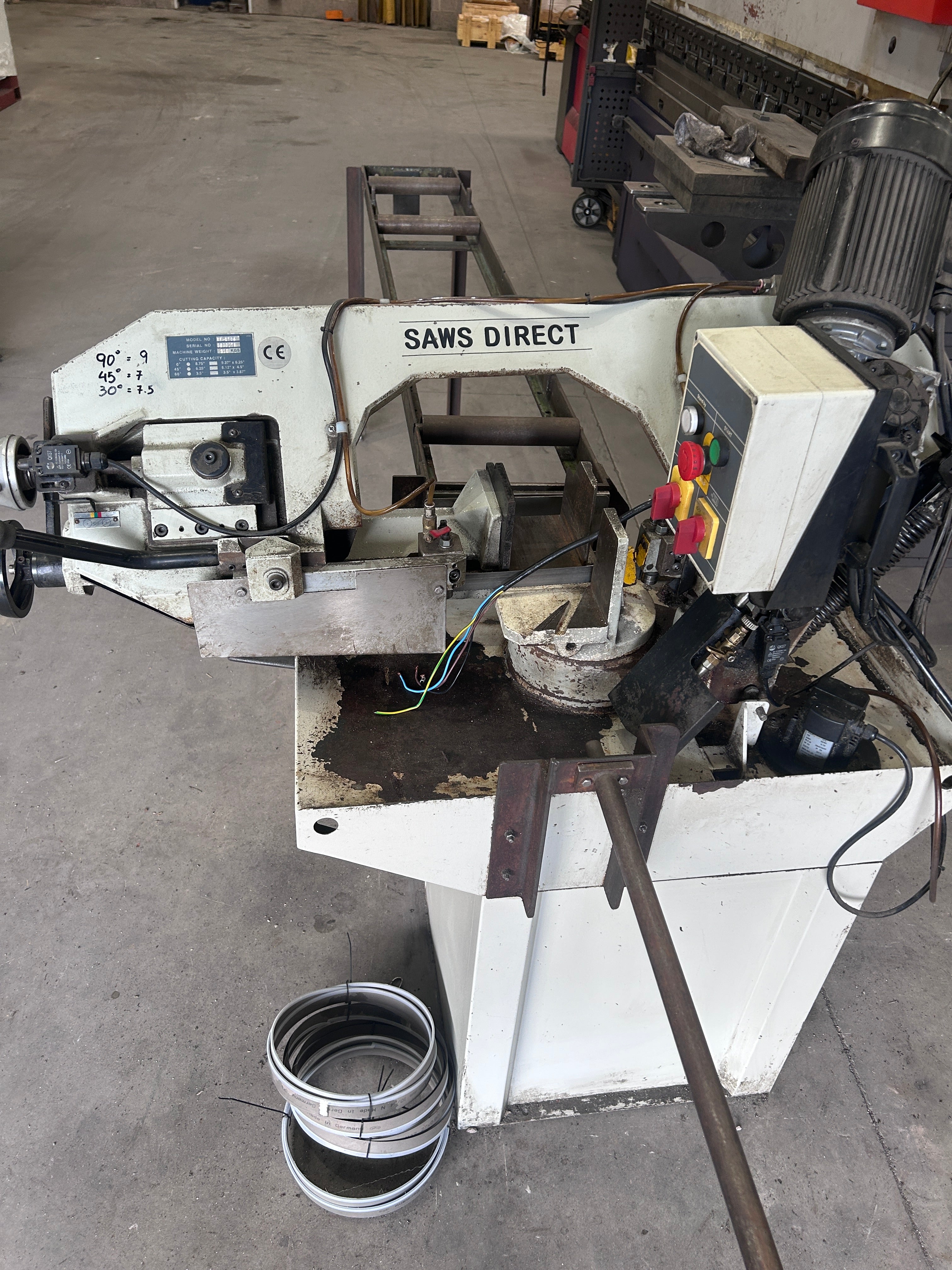 Saws Direct RF-270S Horizontal Band Saw