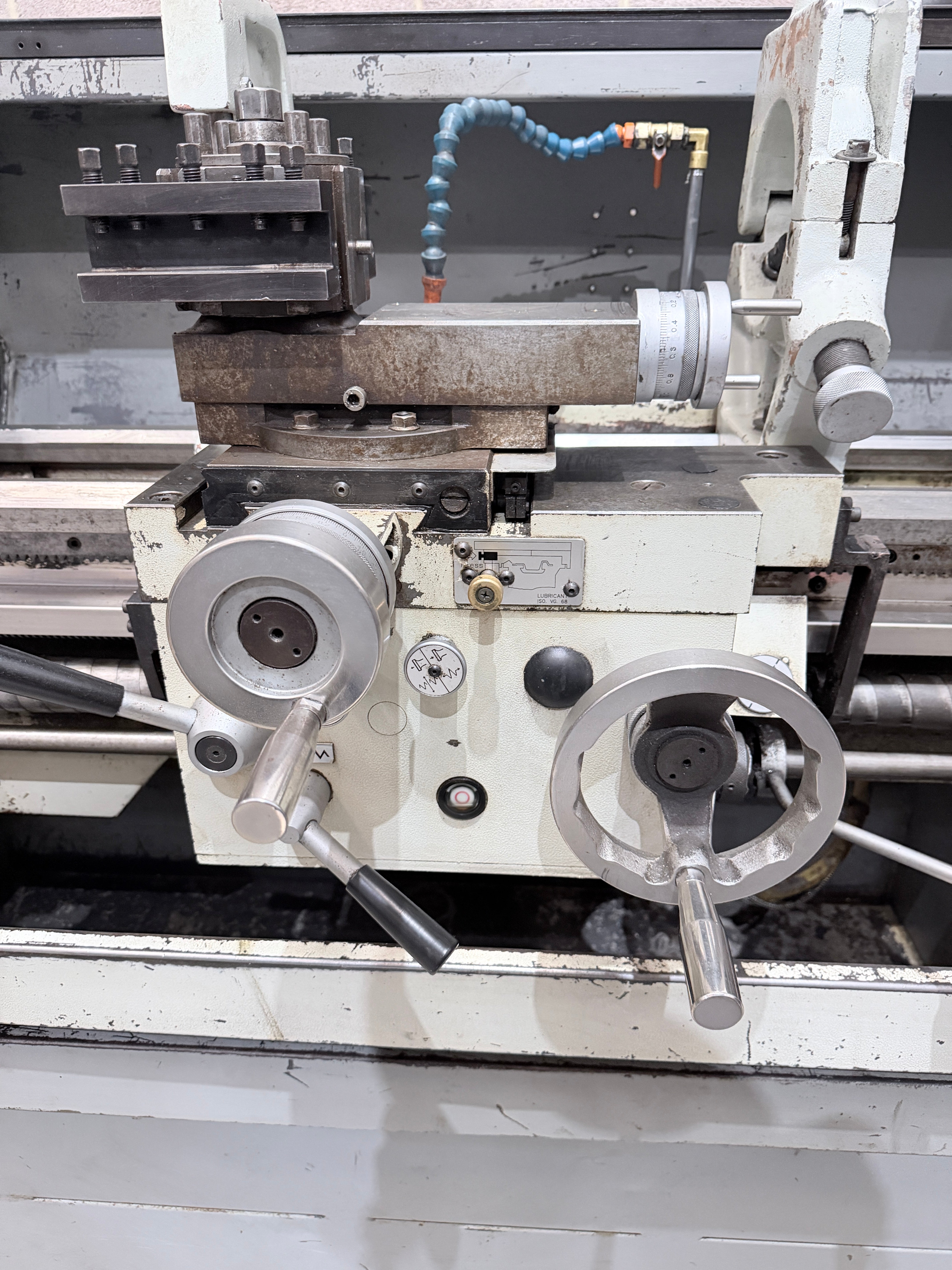 2006 XYZ 1550VS Gap Bed Centre Lathe