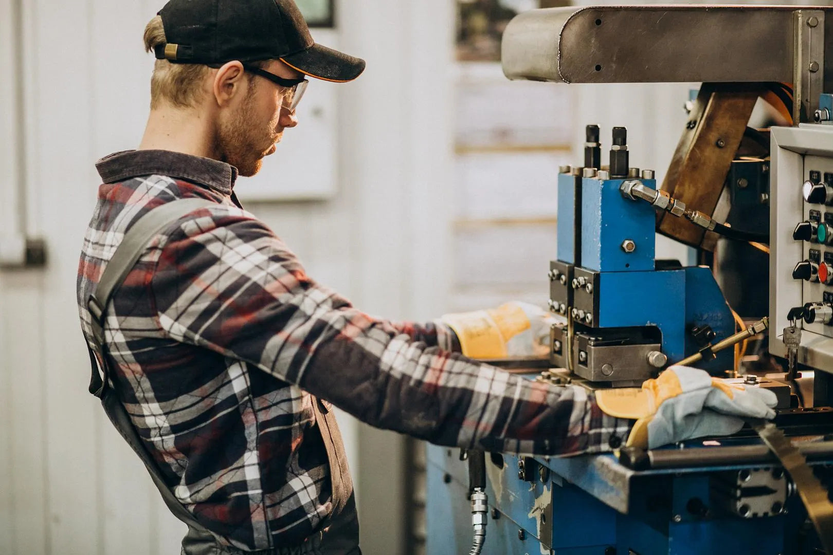 Deburring machines for metalworking