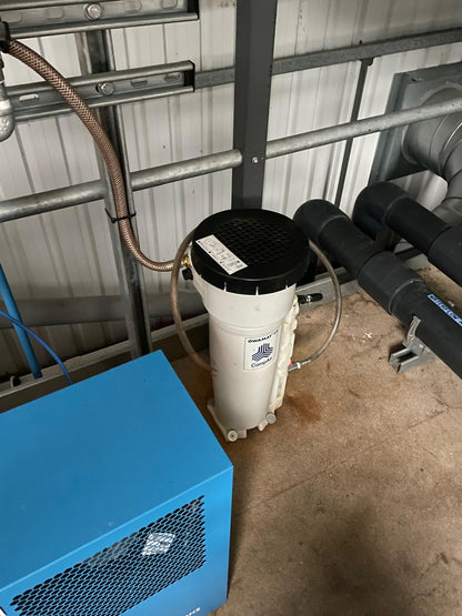 Hydrovane HV04 Rotary Vane Air Compressor Mounted  200L Air Receiver