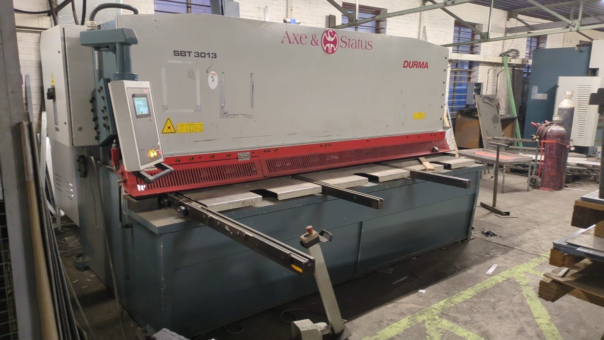 2017 Durma SBT 3013 3m x 13mm Guillotine