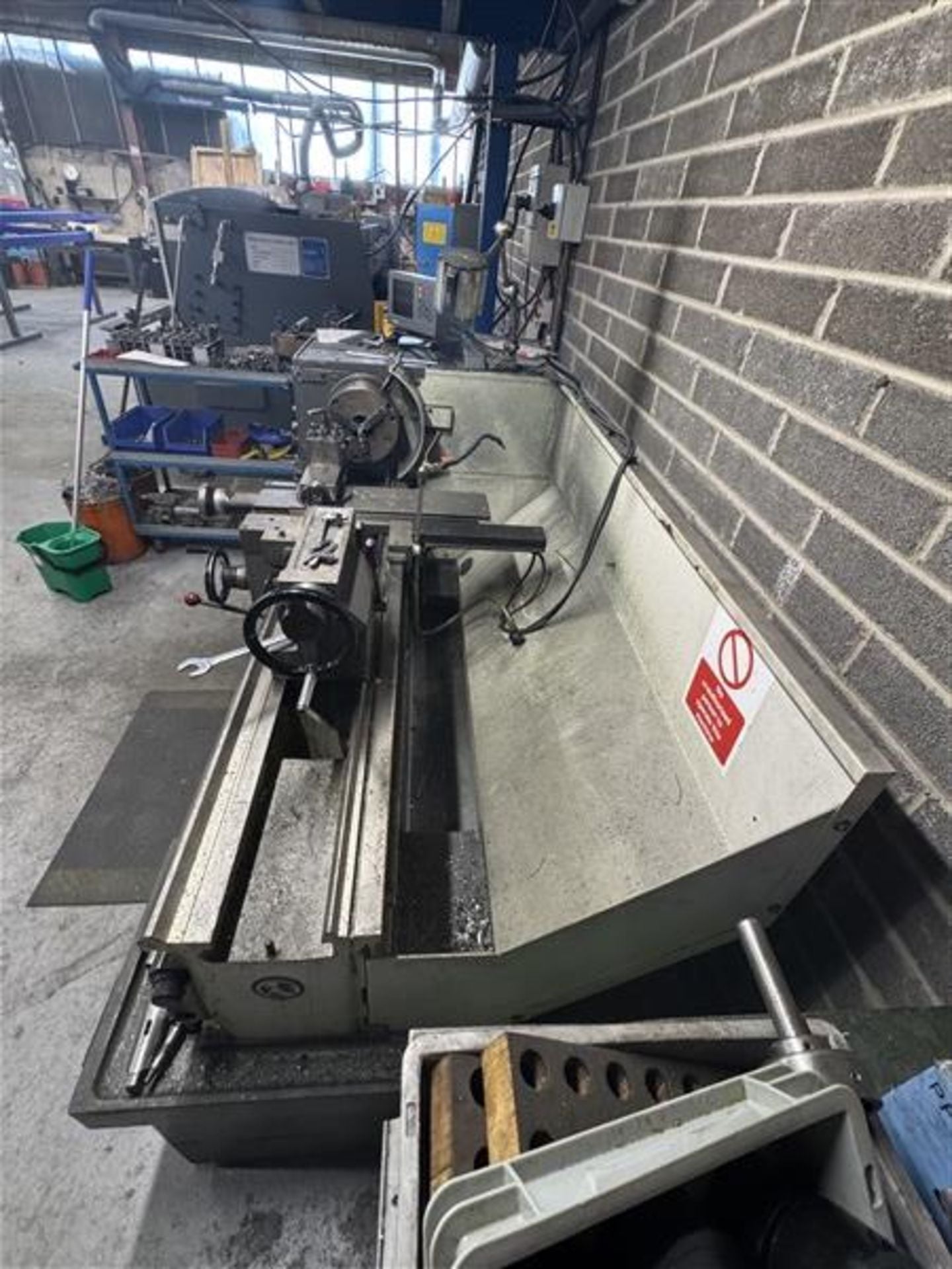 Colchester Triumph VS2500 15'' x 50'' Gap Bed Lathe