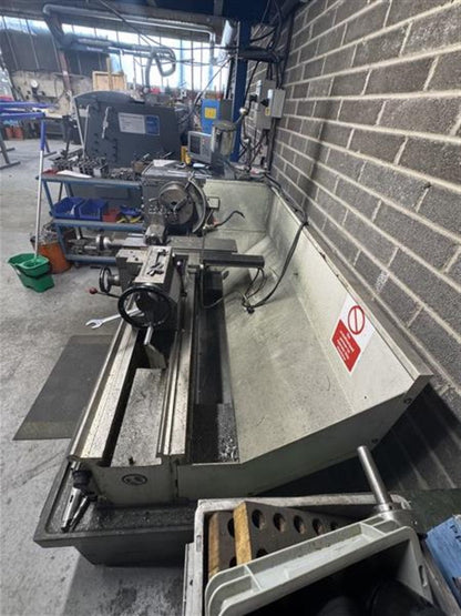 Colchester Triumph VS2500 15'' x 50'' Gap Bed Lathe
