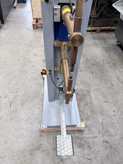 2019 PEI PBP 126 PX1600 25 kVA SPOT WELDER
