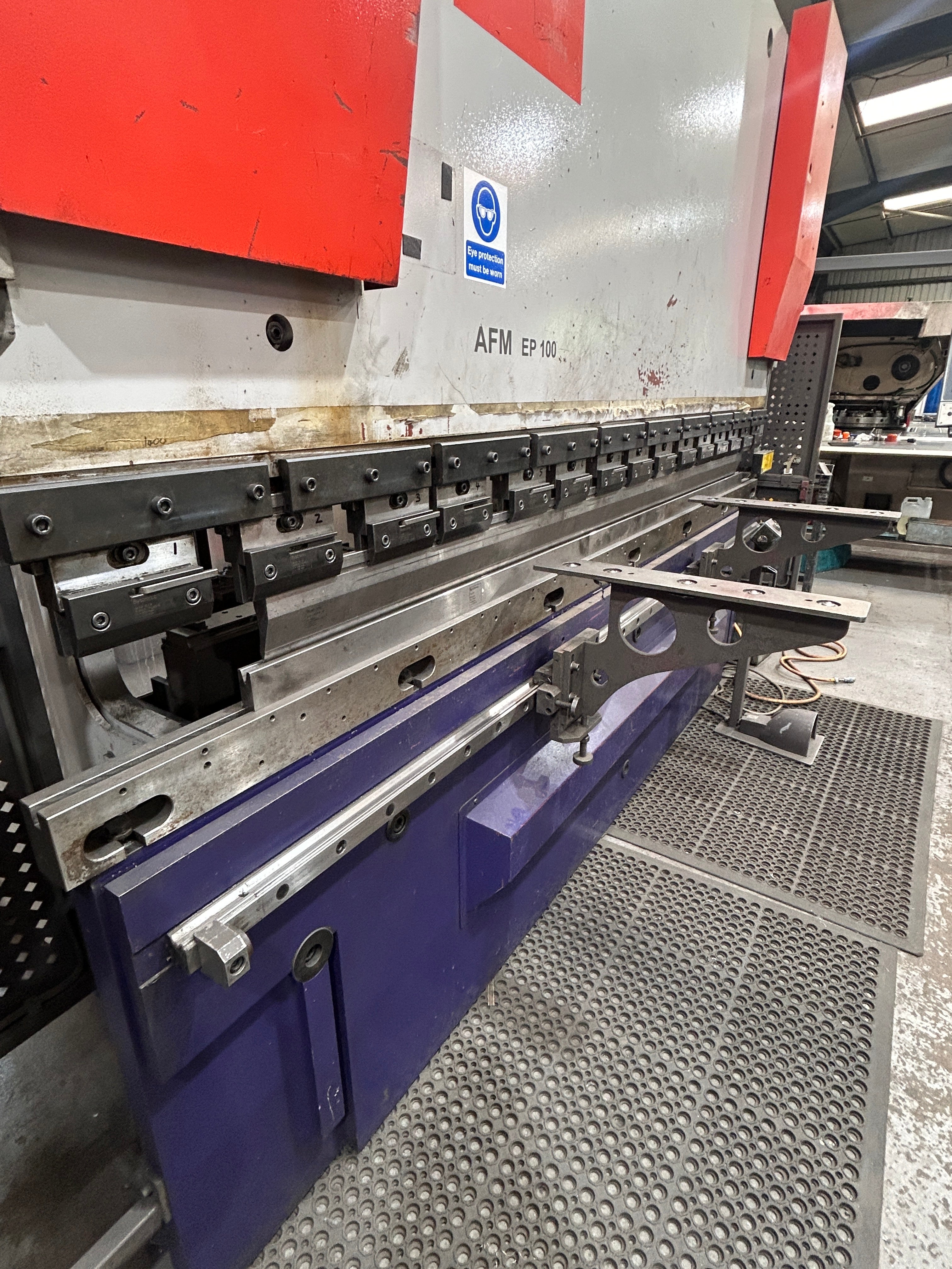 Bystronic AFM EP 31-100 3m x 100 ton Press Brake