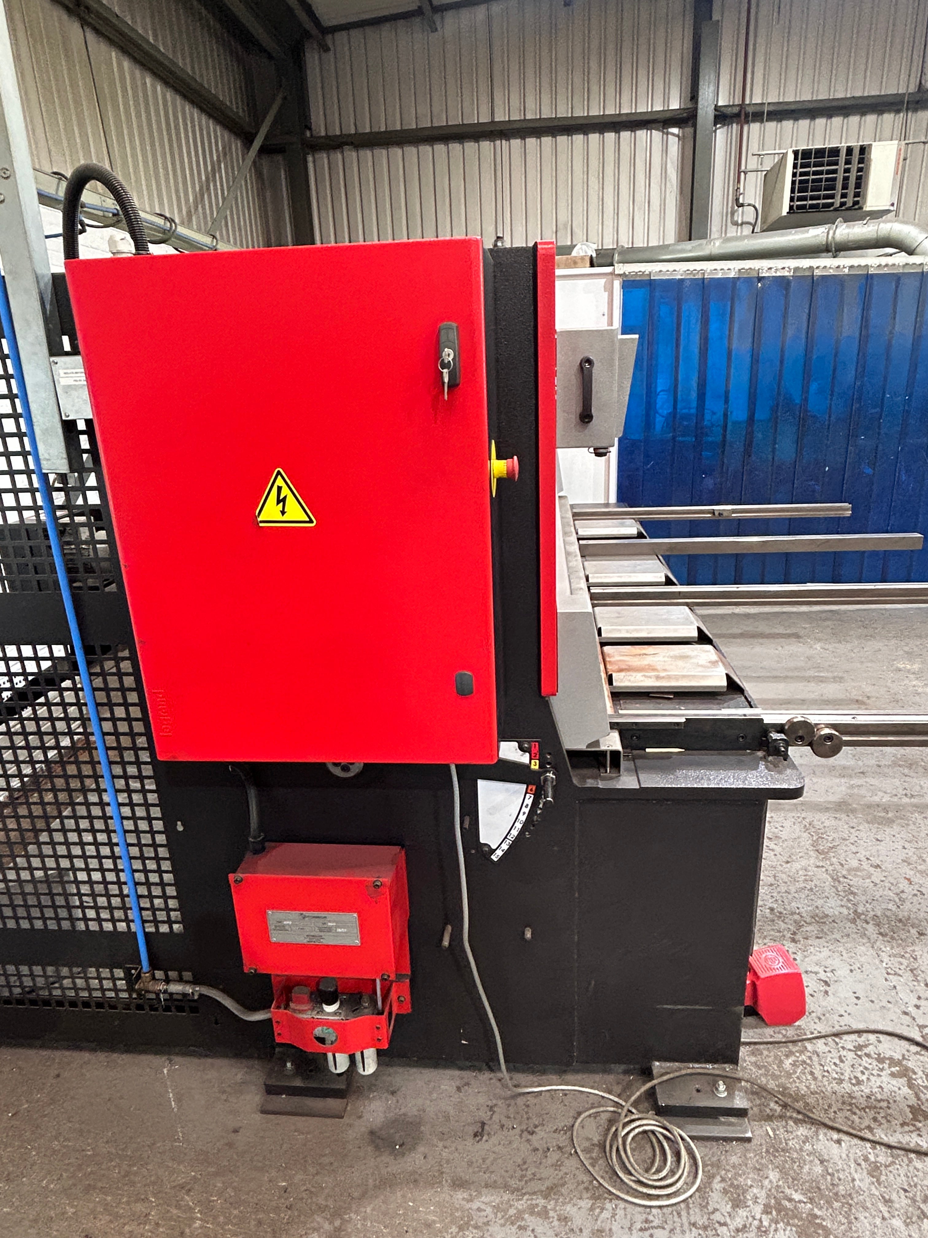 Amada GSII 630 EVO Guillotine