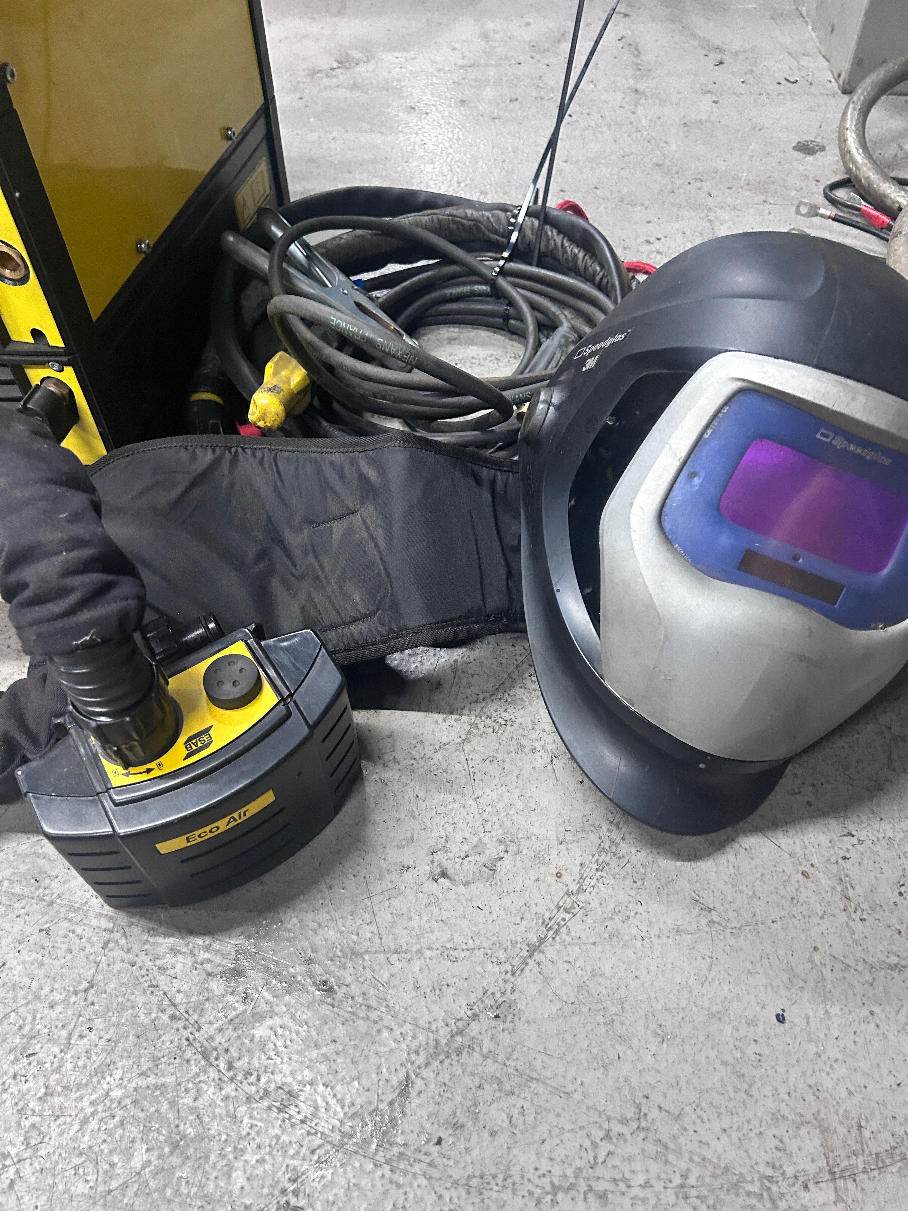 ESAB 2200i Tig Welder