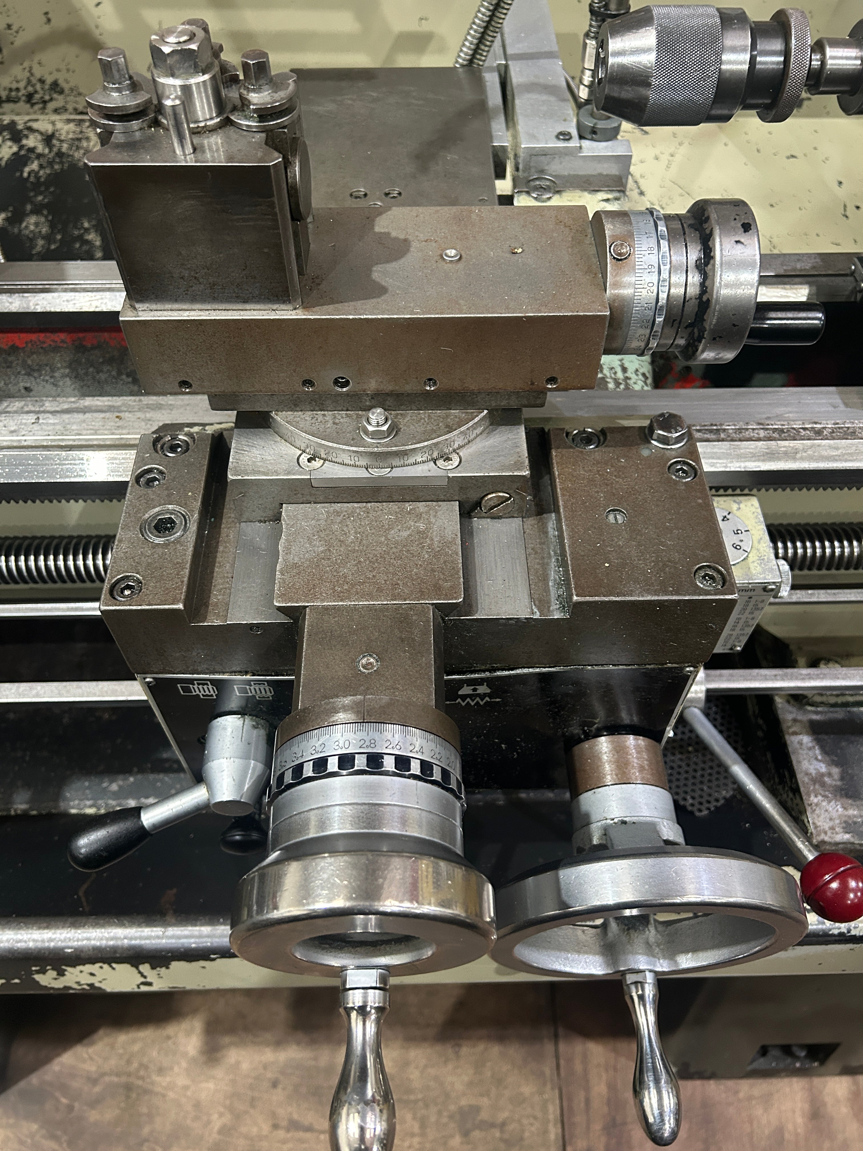 Harrison VS330TR Straight Bed Lathe