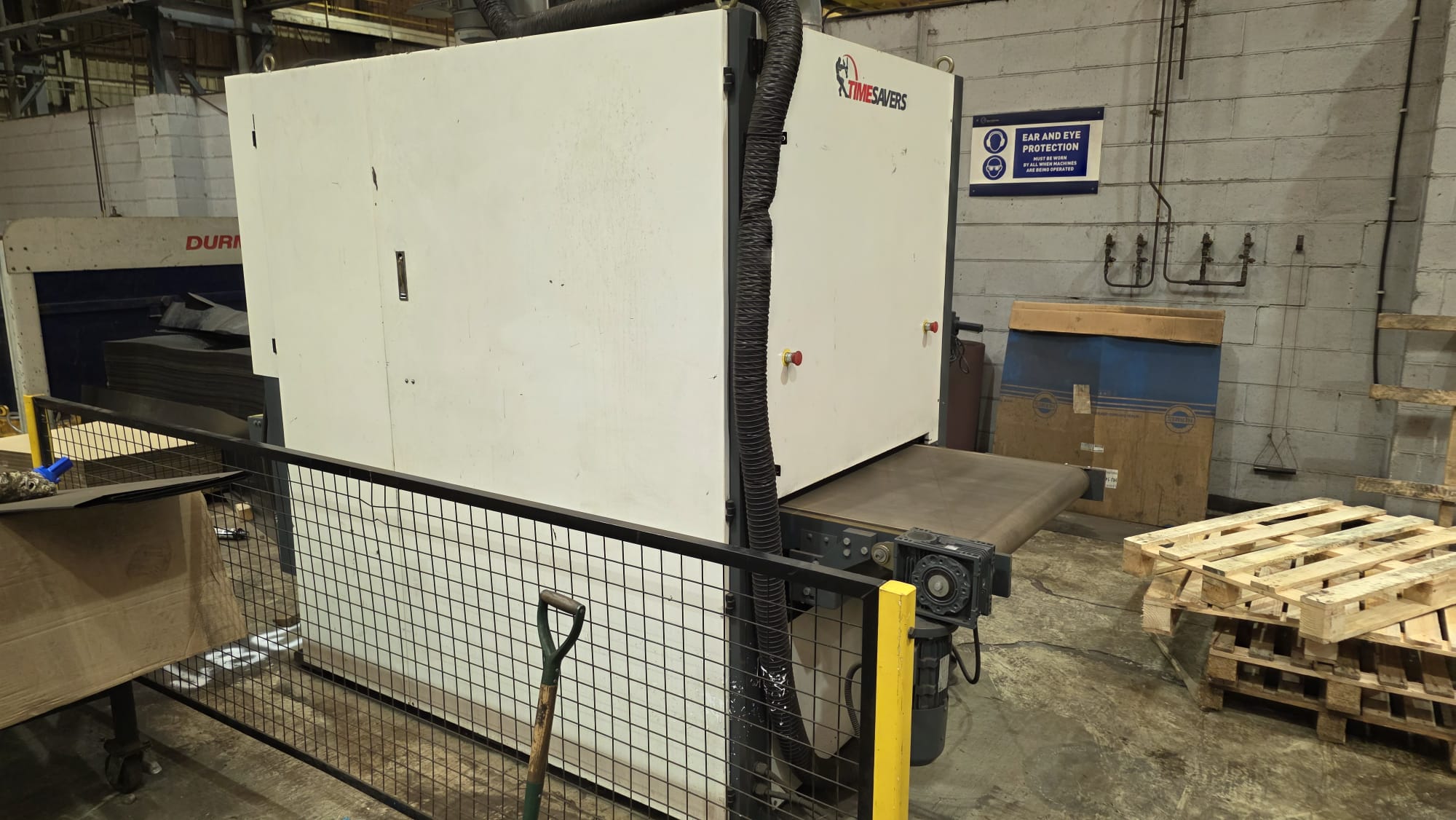 Timesavers 22 Series 900-WRD Deburring and Polishing Machine