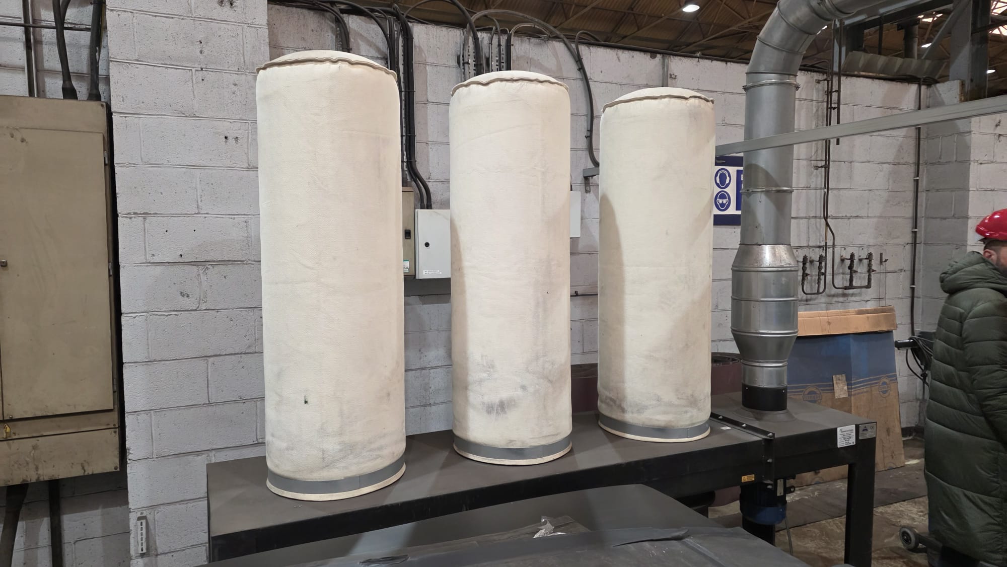 Timesavers 22 Series 900-WRD Deburring and Polishing Machine