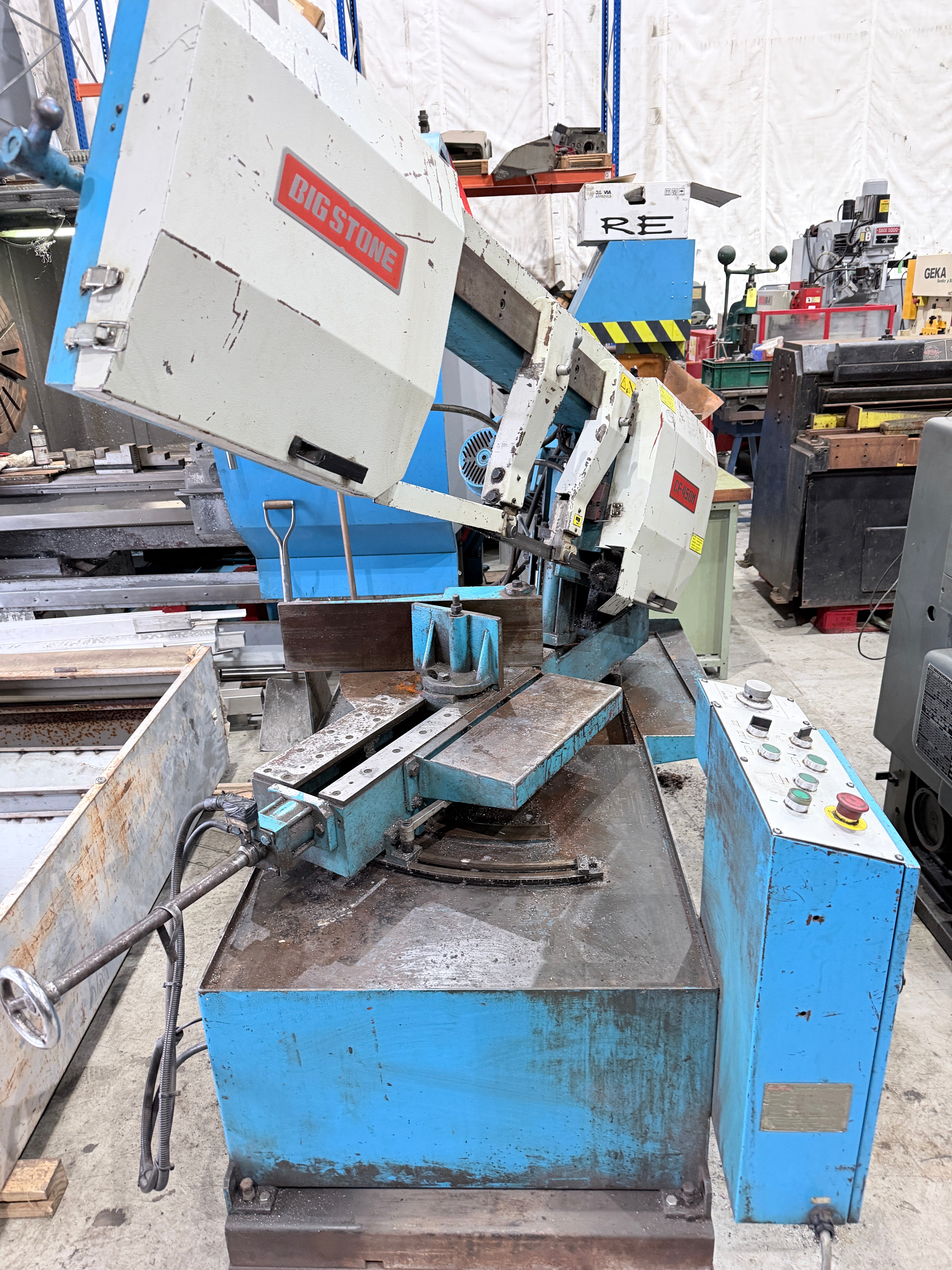 Bigstone CF450M Horizontal Band Saw