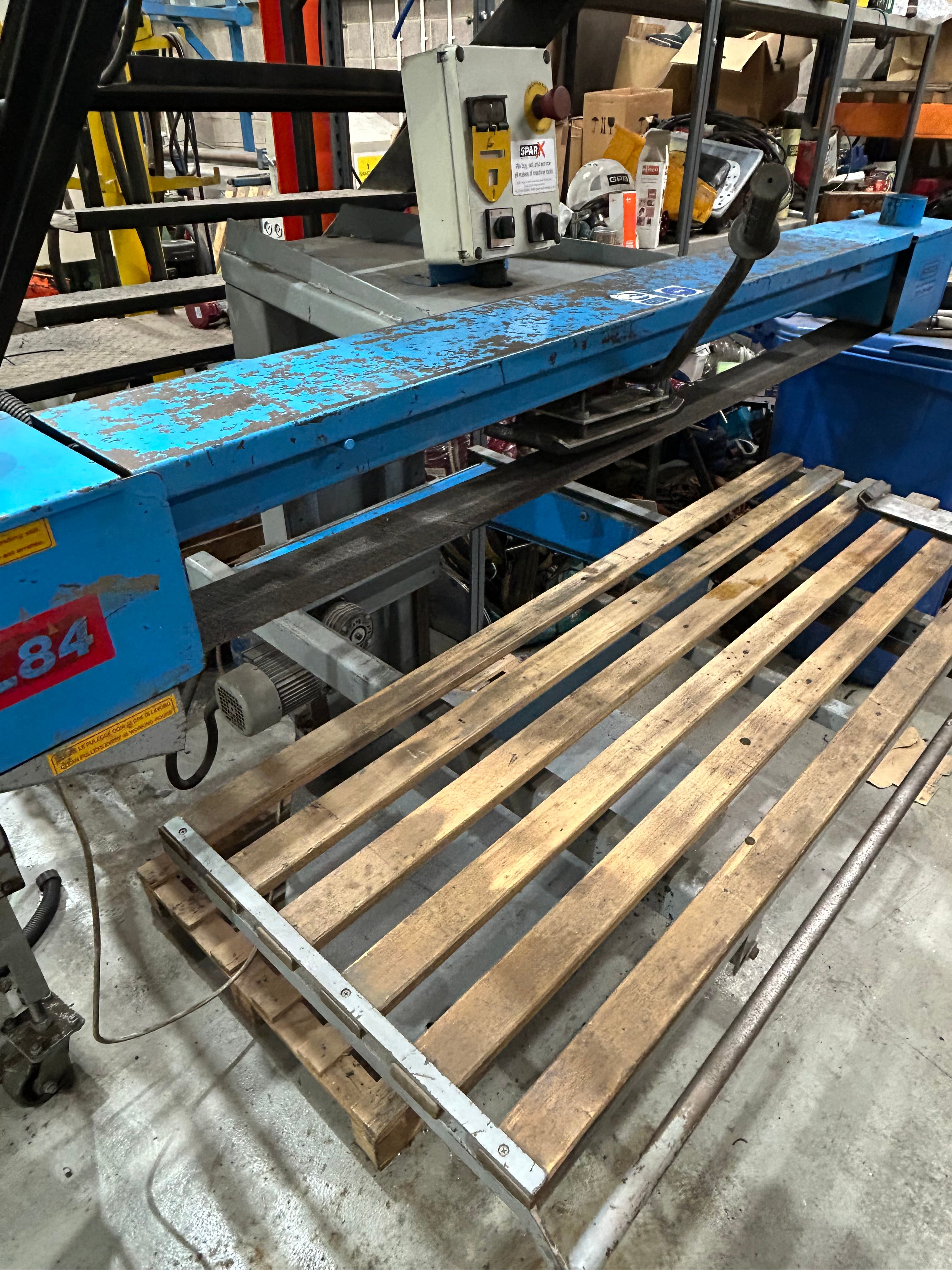 2004 Bini L84 Long Belt Grinder