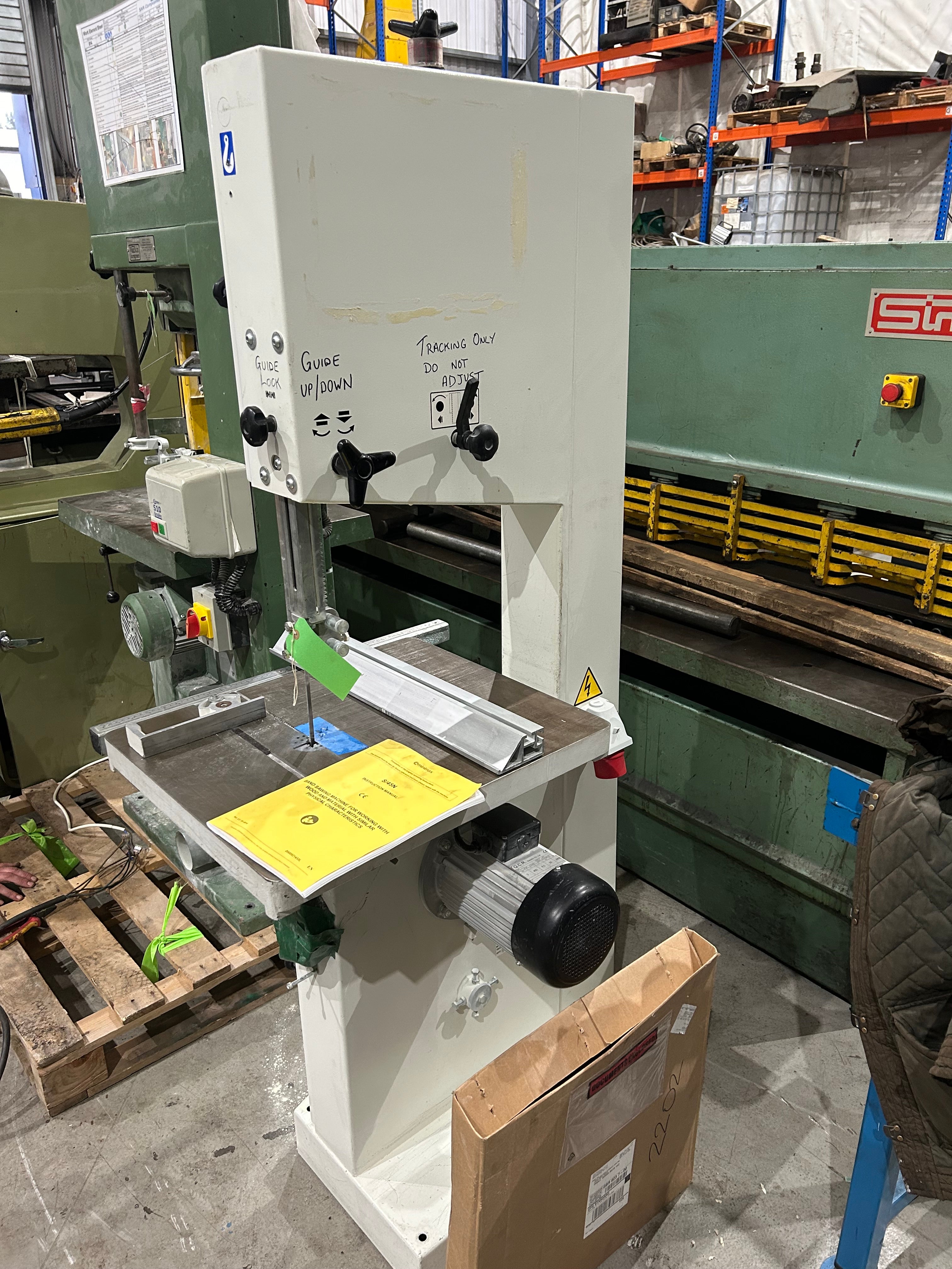 2015 SCM Minimax S45N Vertical Band Saw