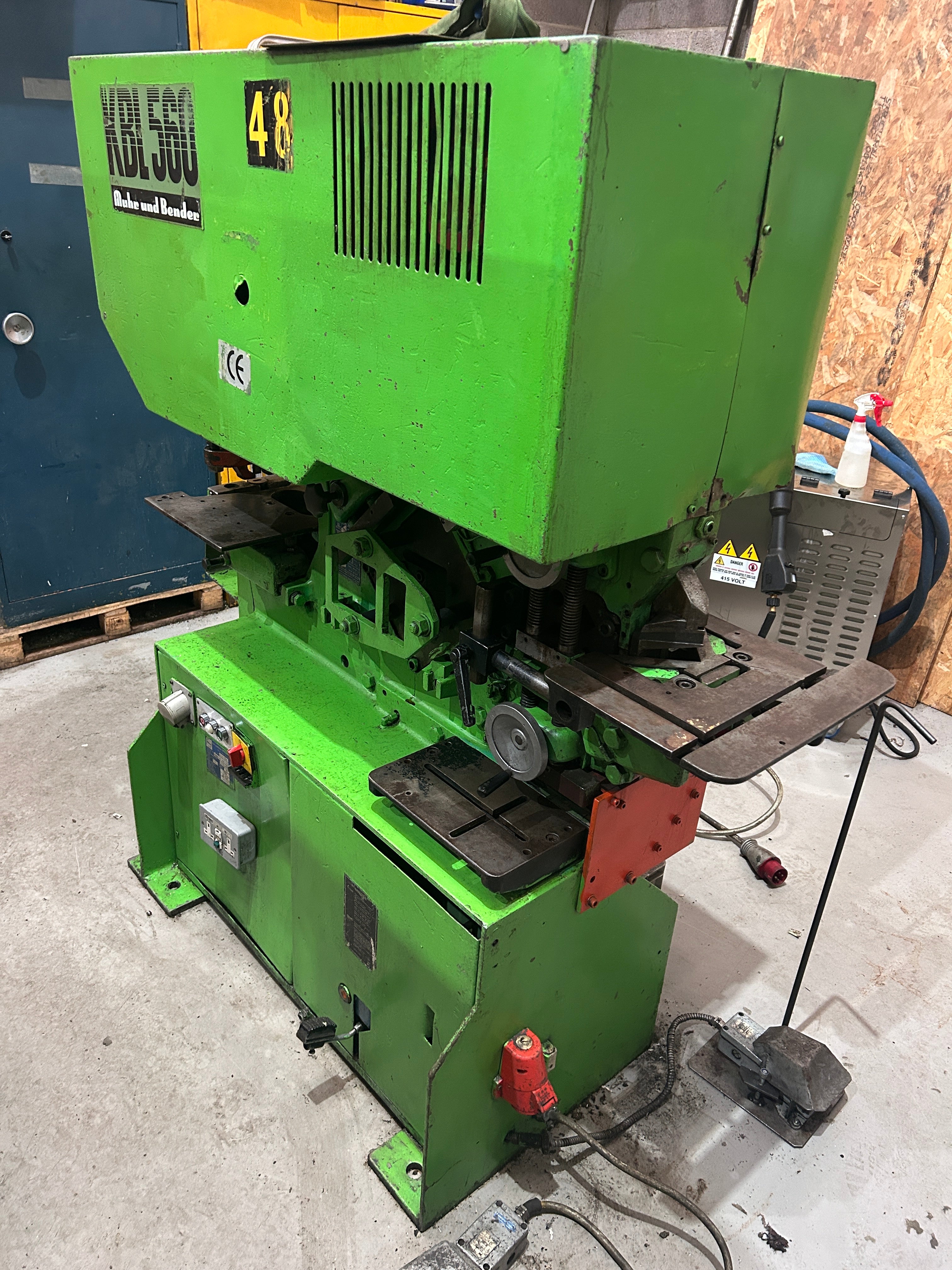 Mubea  KBL 560  Steelworker